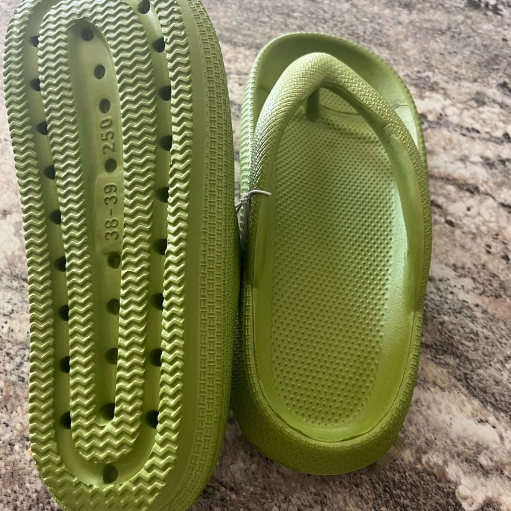 Flip flops - Picture 4 of 8
